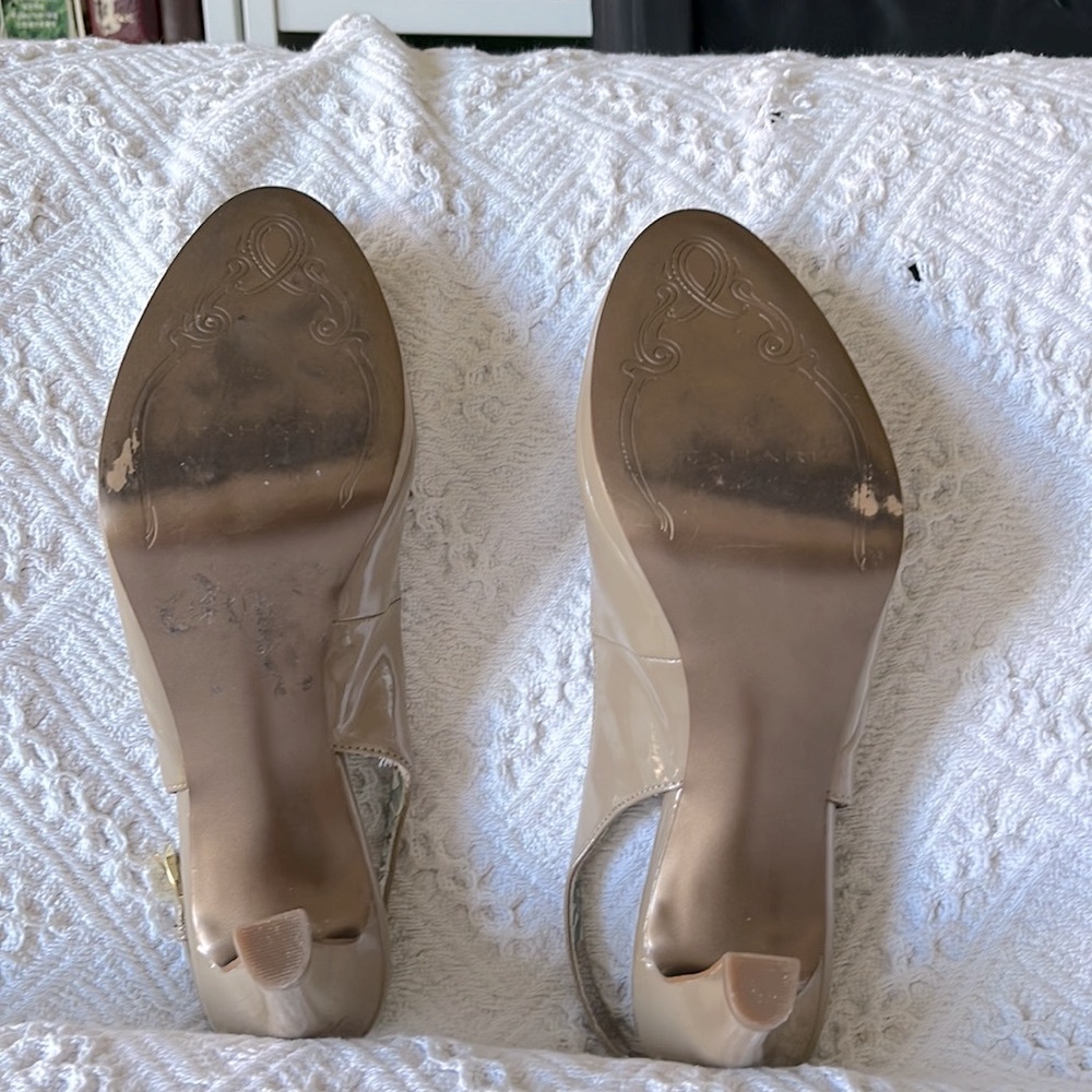 Tahari Carolyn Nude Slingback High Heels 7.5m - Picture 5 of 12